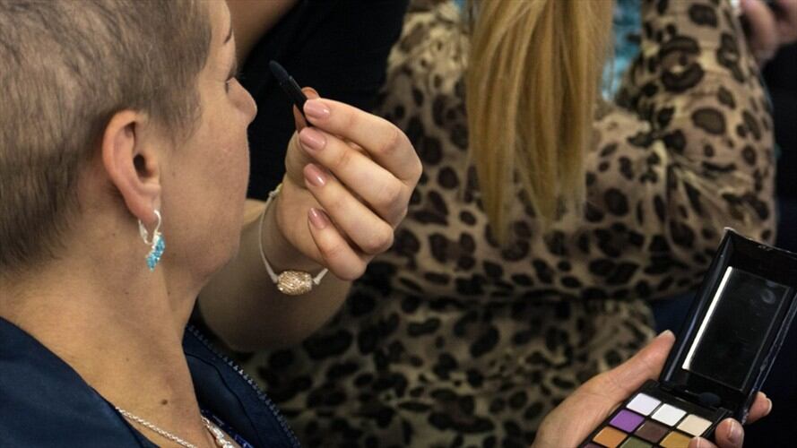 Talleres de maquillaje. Foto: Prensa LBSM
