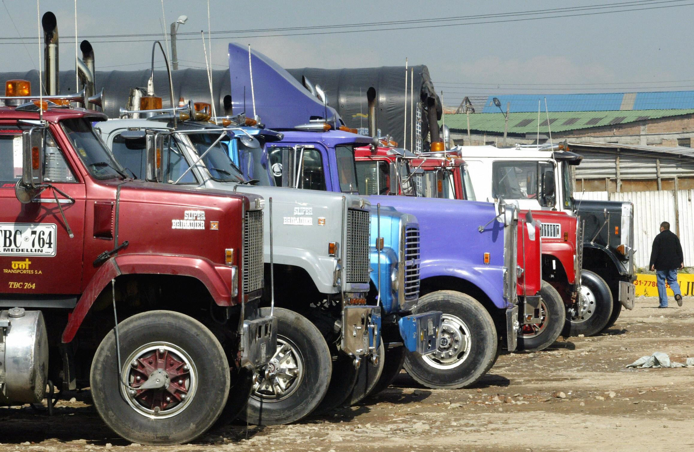 Camioneros en Colombia. Foto: AFP.