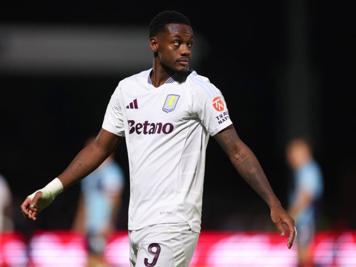 El Aston Villa empató 2-2 contra el recién ascendido Ipswich Town