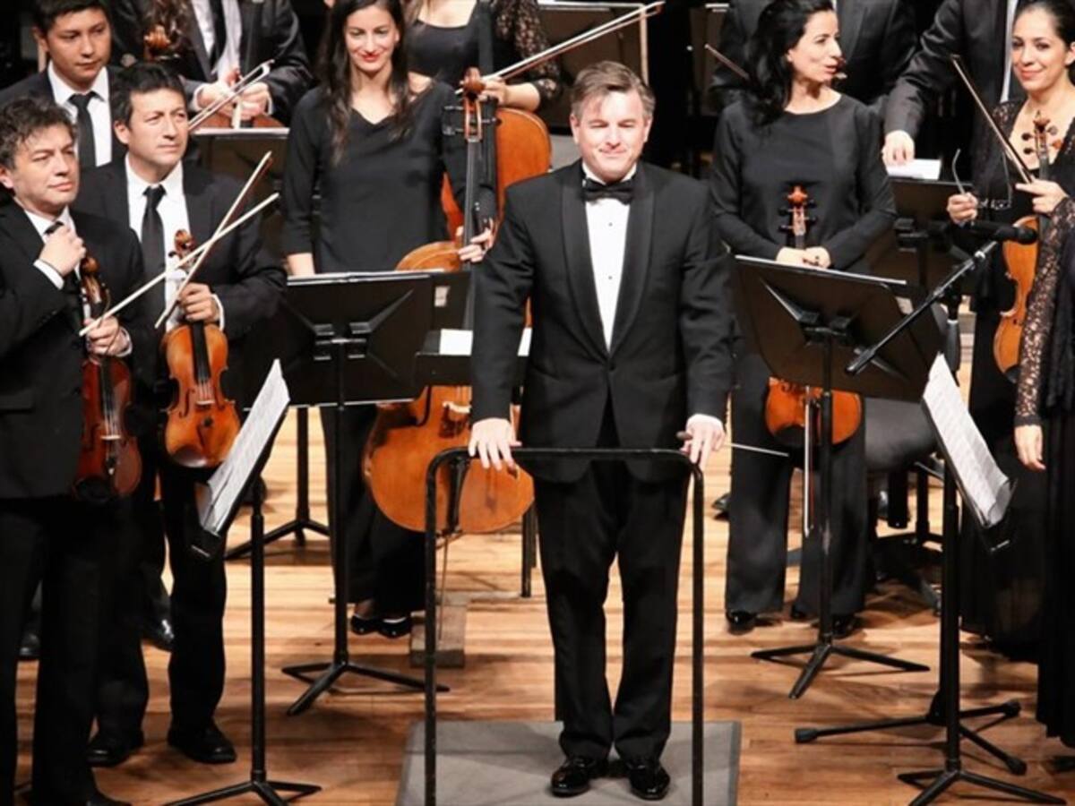 Virtuoso músico sueco es el nuevo director titular de la Filarmónica de Bogotá