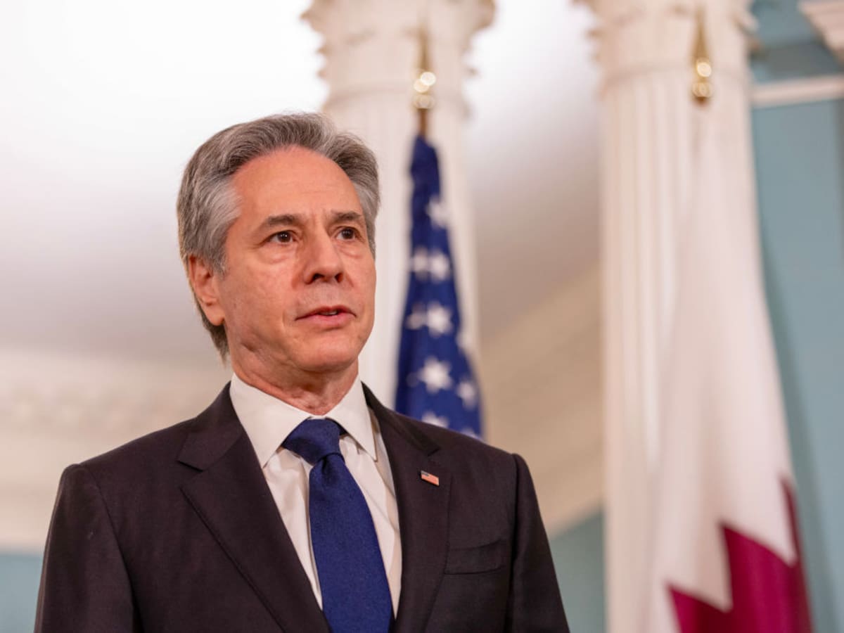 Blinken llama a sus homólogos turco, chino y saudí para disuadir a Irán de ataque a Israel