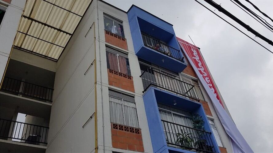 La Unidad Tres tiene nueve torres de apartamentos y las tres primeras son las que se ven perjudicadas por esta firma constructora. Foto: Adrián Rodríguez (W Radio)