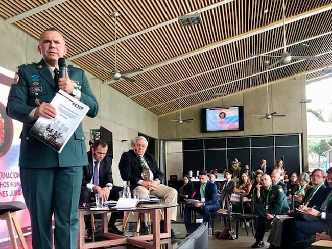 En Paraguay y México se expusieron las reglas de enfrentamiento para fortalecer el respeto y garantía de los DDHH y del DIH en las operaciones militares.. Foto: Cortesía