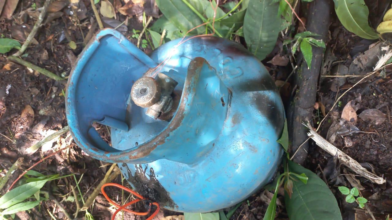 El artefacto estaba preparado para ser detonado cerca de zonas habitadas. Foto: Ejército.