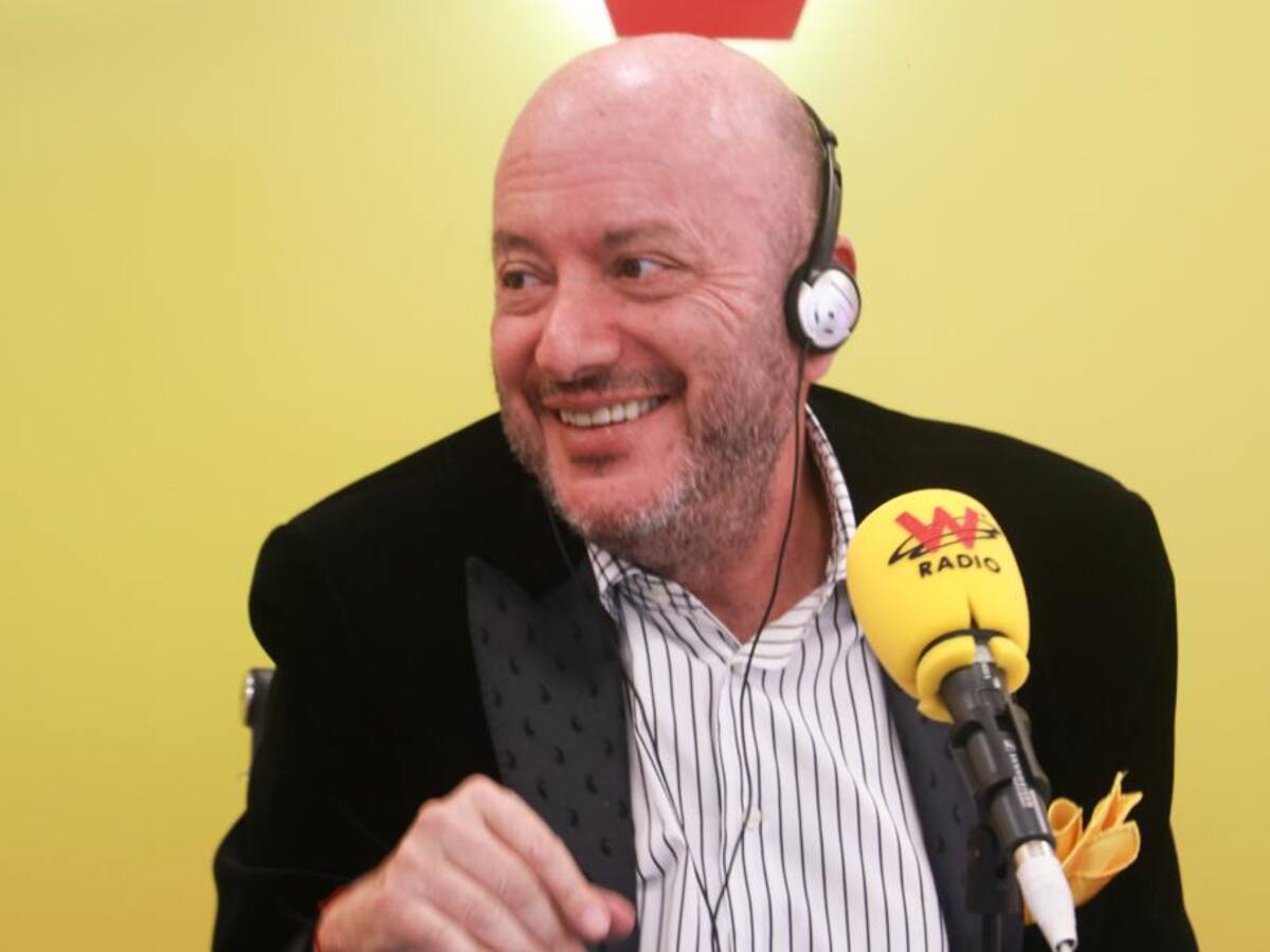 Te amo en secreto, eres un papasote: oyente declara su amor a Julio Sánchez Cristo