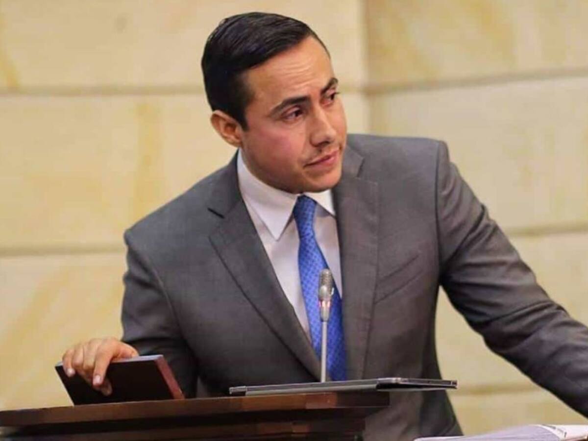 Richard Aguilar regresa a la carrera política: Ya ha tenido varias reuniones en Santander