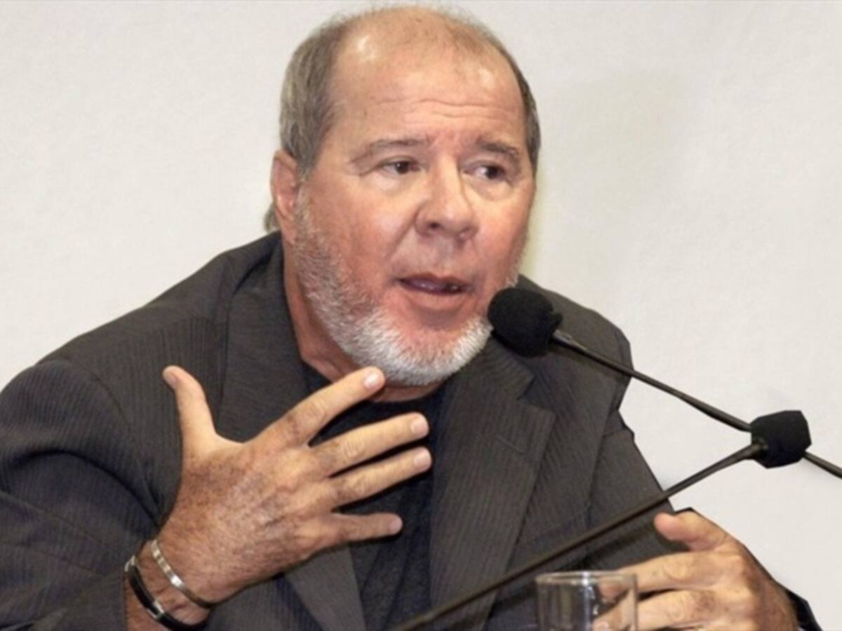 Murió el publicista brasileño Duda Mendonça a los 77 años