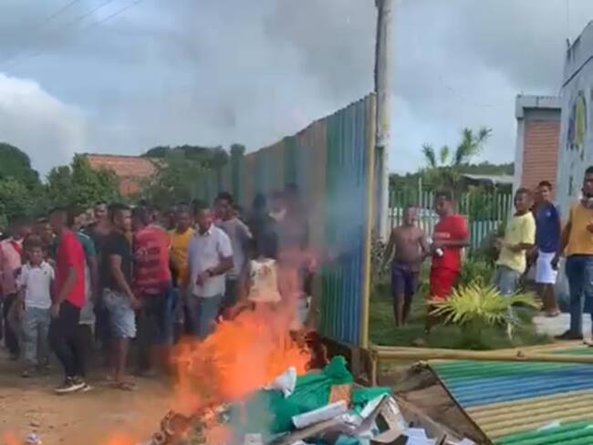 Quema de tarjetones electorales en Tiquisio, Bolívar. Foto: Cortesía