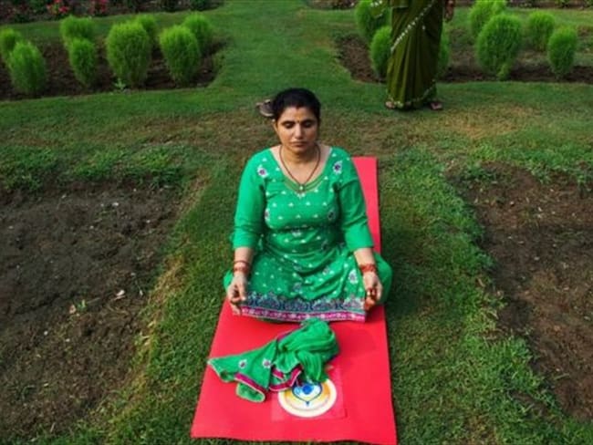 Hoy en día, millones de personas practican yoga. Foto: Getty Images