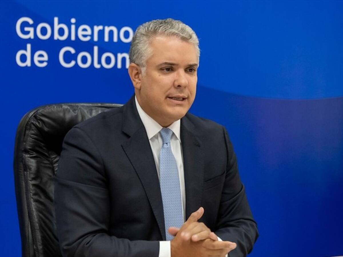 Duque ordena a funcionarios de la rama ejecutiva retornar a la presencialidad