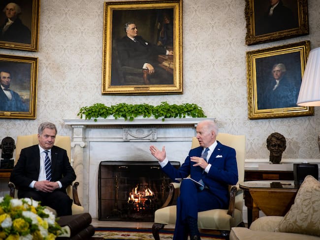Joe Biden, presidente de Estados Unidos y el presidente finlandés Sauli Niinistö  (Photo by Pete Marovich-Pool/Getty Images)