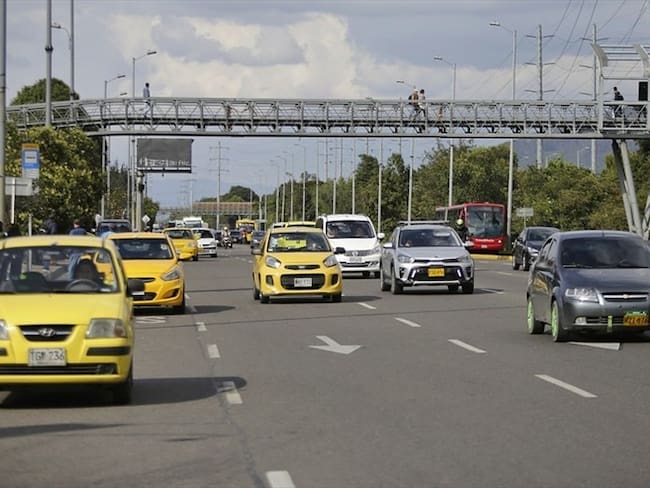 Tenga en cuenta el cronograma de la restricción vehicular en la capital del país durante este mes. Foto: Colprensa / ÁLVARO TAVERA