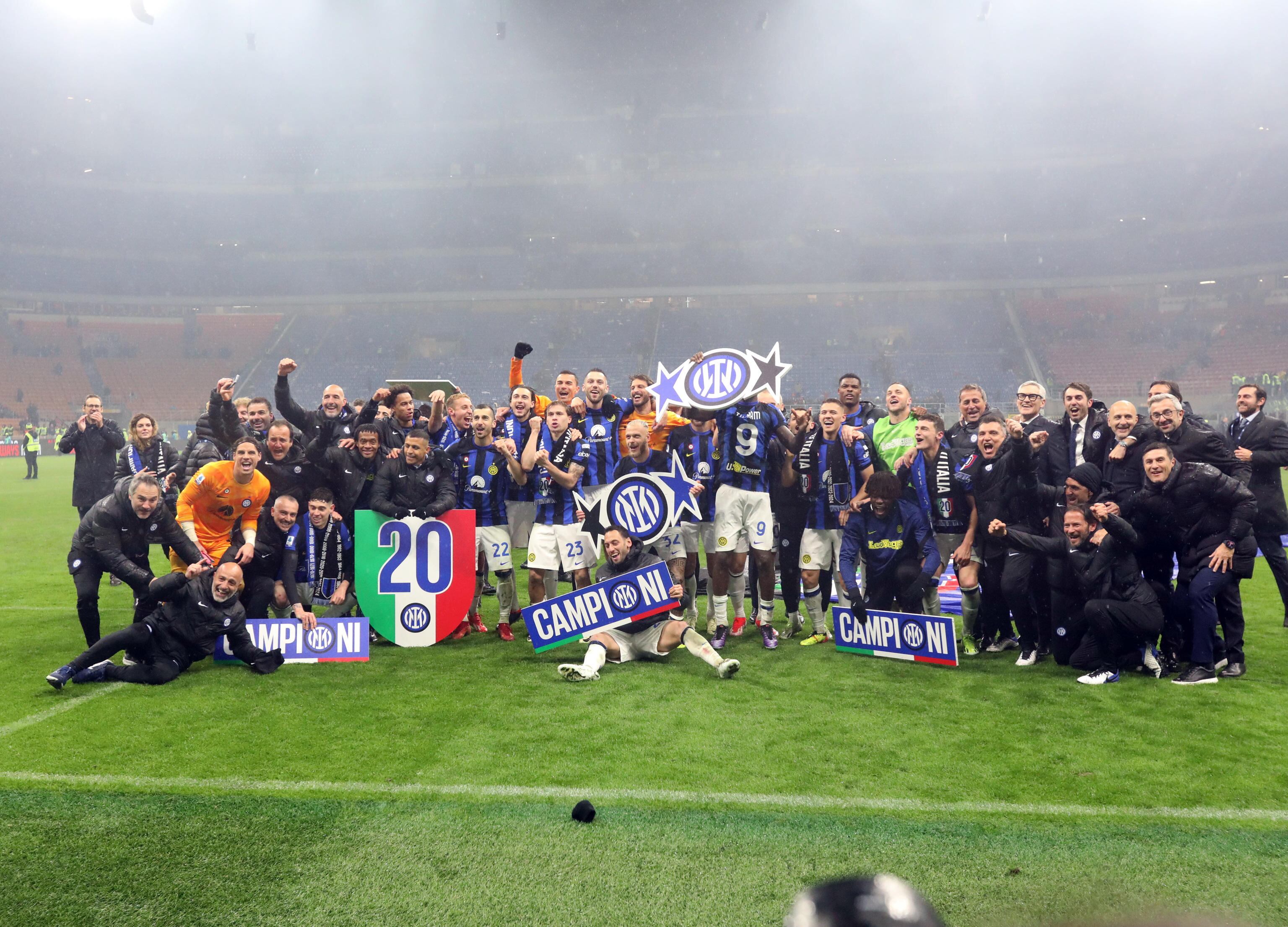 Inter Milan, celebra su título. Foto EFE/EPA/MATTEO BAZZI