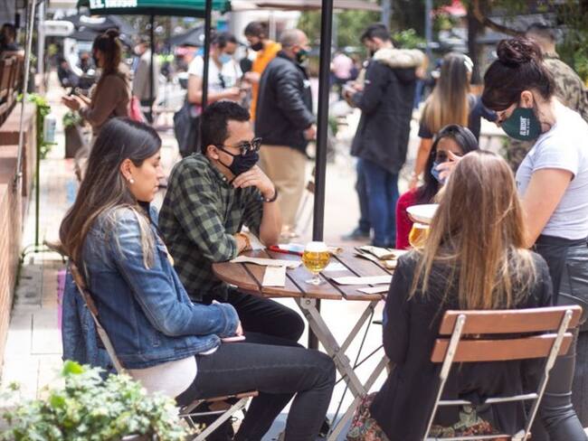 Bares y restaurantes piden retrasar reactivación de impuestos de IVA y consumo