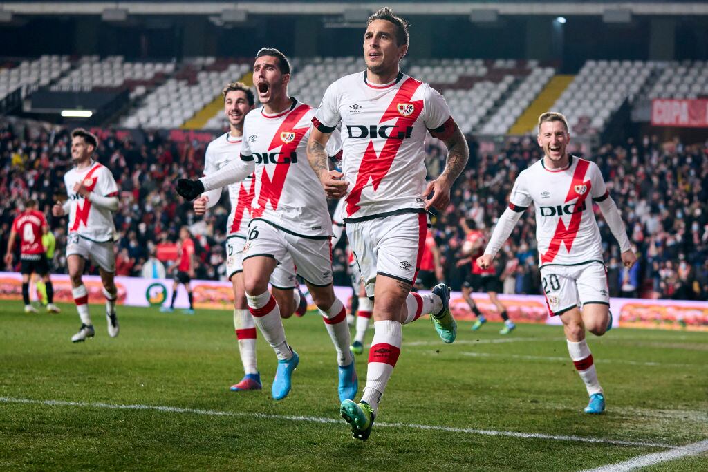 Oscar Trejo of Rayo Vallecano celebrates after scoring his team's first goal during the Copa del Rey Quarter Final match between Rayo Vallecano and RCD Mallorca at Estadio de Vallecas on February 02, 2022 in Madrid, Spain. (Photo by Diego Souto/Quality Sport Images/Getty Images)