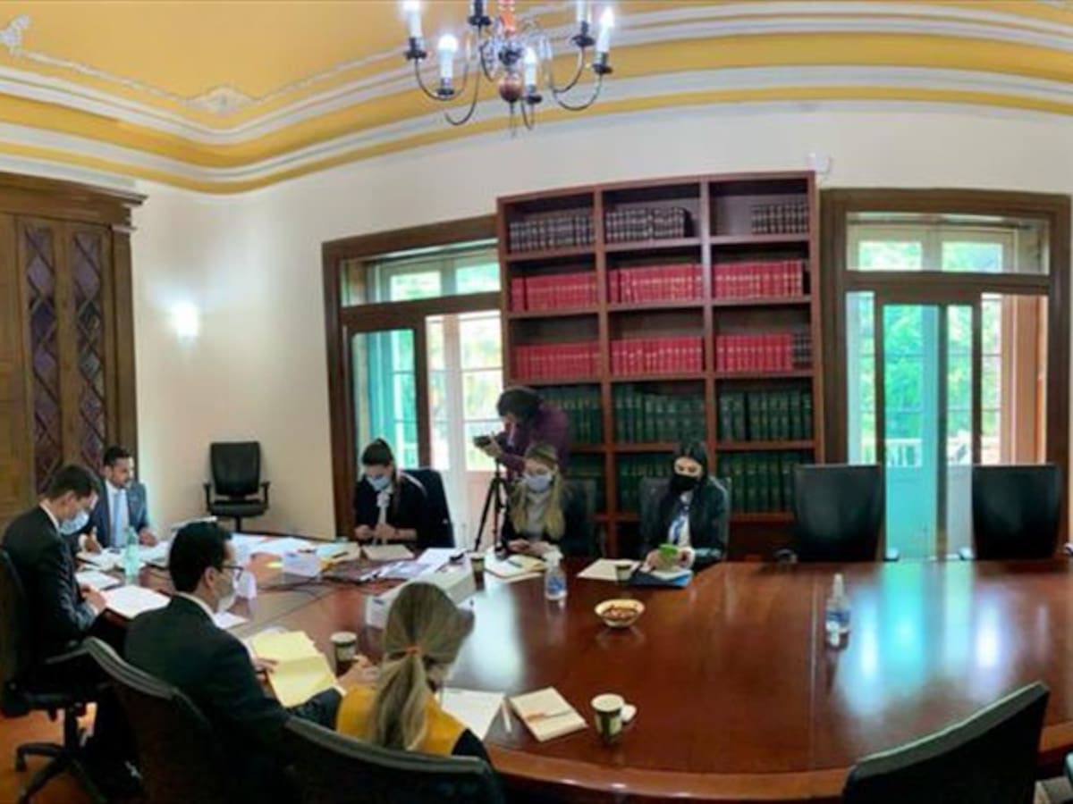 Gobierno se reunió con el director de HRW para mostrar resultados de protección de líderes