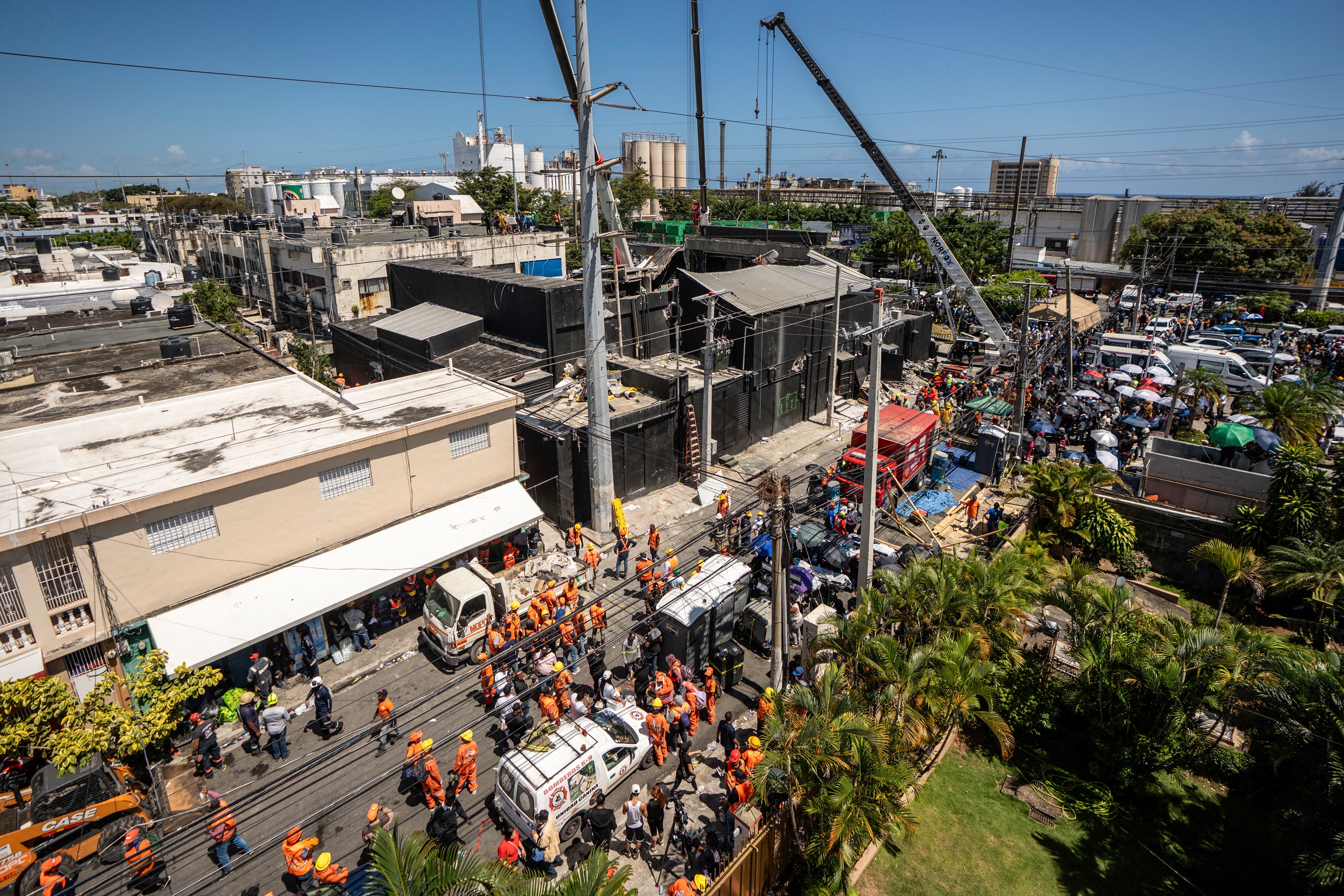 Trabajos de rescate tras tragedia en discoteca Jet Set en Santo Domingo, República Dominicana. Foto: FRANCESCO SPOTORNO/AFP via Getty Images
