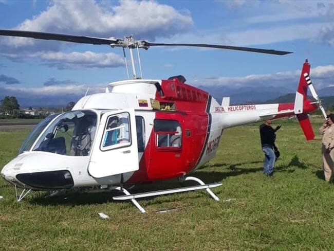 Un helicóptero de una empresa privada sufrió un incidente cuando aterrizaba en el Aeropuerto Guillermo León Valencia de la ciudad de Popayán. Foto: Cortesía Alex Casas