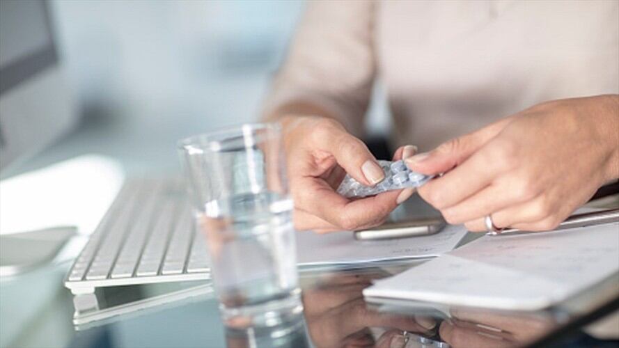 De acuerdo con un estudio publicado por la revista Nature, el tratamiento combina dos anticuerpos conocidos contra el VIH.. Foto: Getty Images