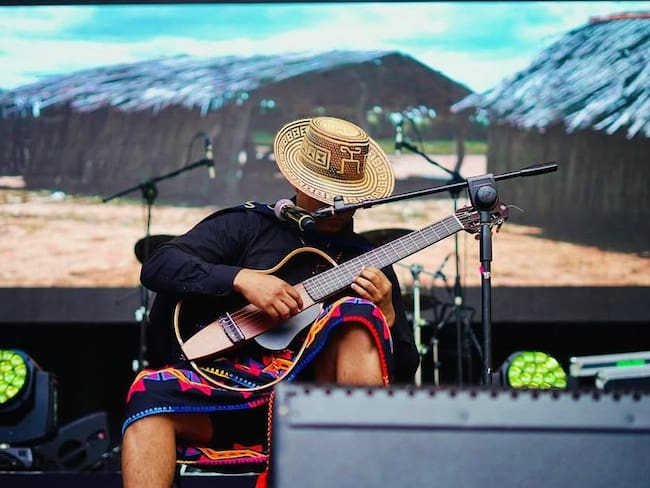 Henry Pimienta Pushaina, guitarrista wayú. Foto: Instagram @henrypimientapushaina