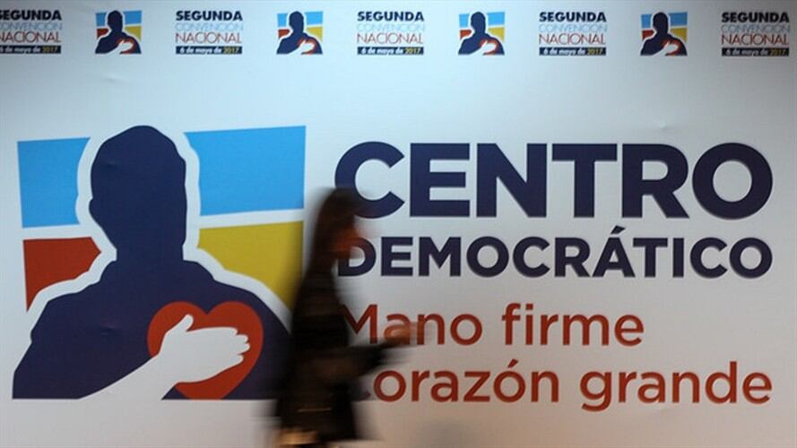 Uribismo le pide oficialmente a Duque buscar alternativas al IVA a la canasta familiar. Foto: Colprensa