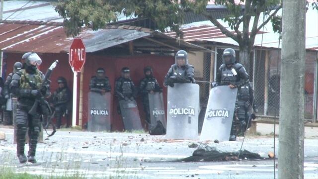 Agentes del Esmad en Corinto, Cauca. Foto: Agencia EFE