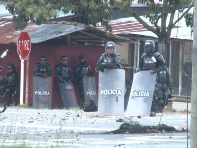 Agentes del Esmad en Corinto, Cauca. Foto: Agencia EFE
