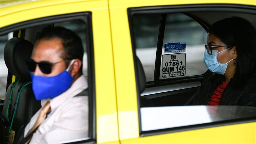 Fue detenida una mujer que había llegado a Colombia desde Estados Unidos y que no acató la restricción en la movilidad para prevenir la propagación del coronavirus (Covid-19). Foto: Getty Images