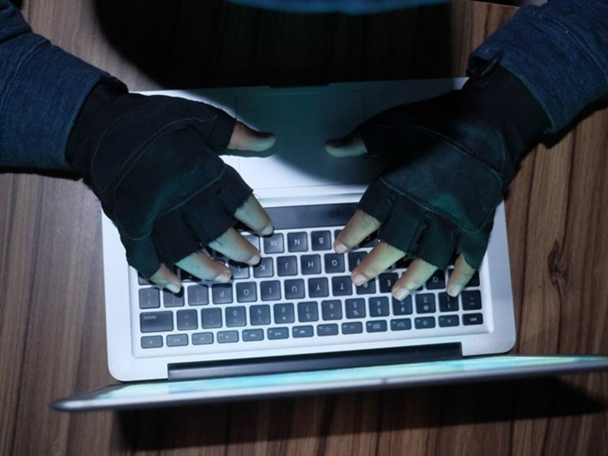 Directivo de cadena de hoteles habría sido víctima de red de chuzadas