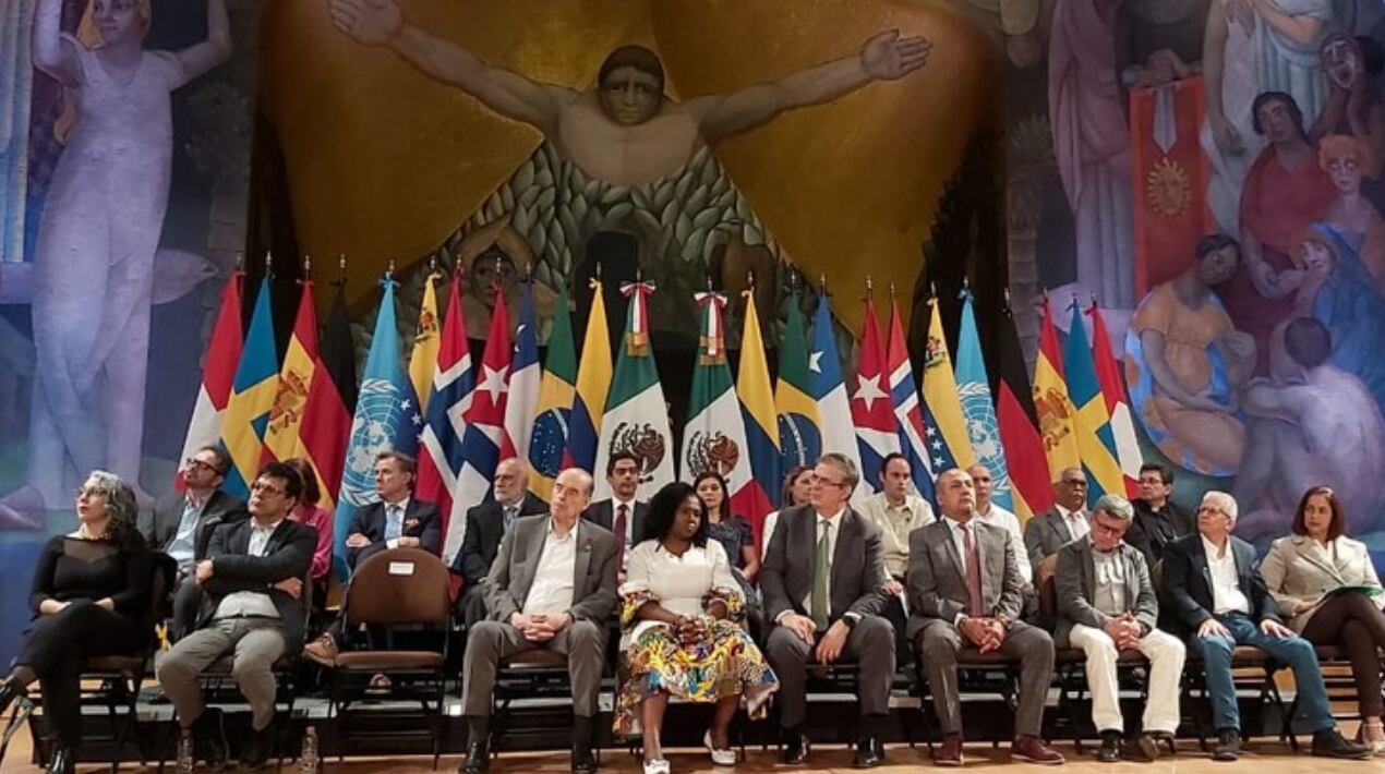 Diálogos entre el ELN y el Gobierno Nacional.