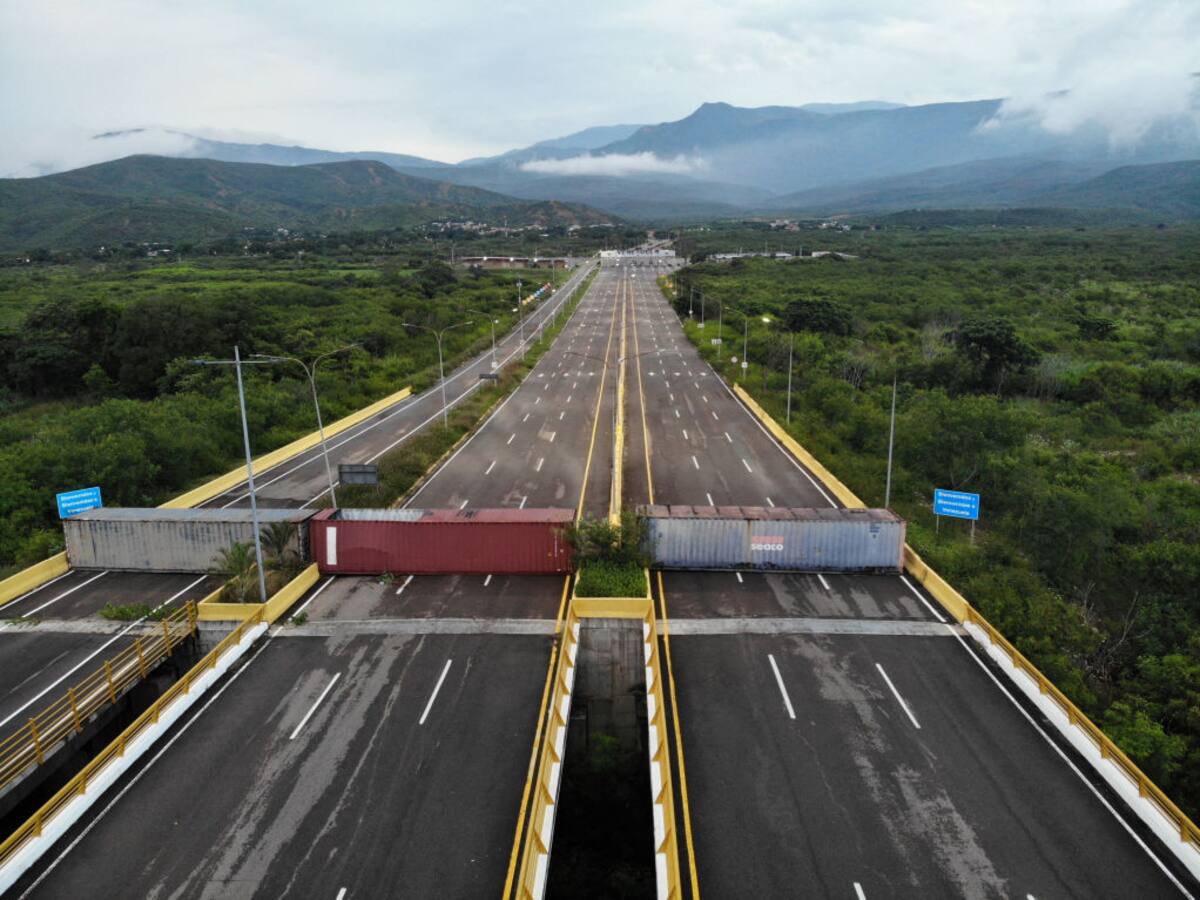 Venezuela mantendrá cerrada la frontera con Colombia hasta el 13 de enero