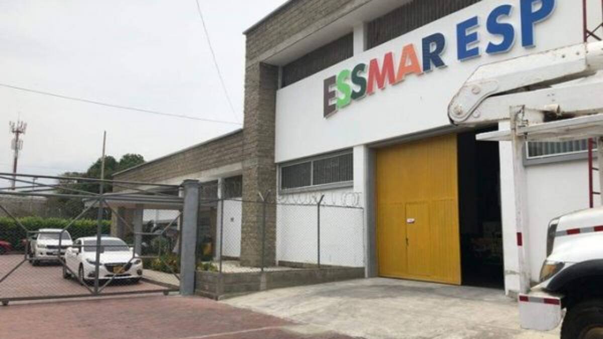 Estos son algunos polémicos contratos hallados en la Essmar
