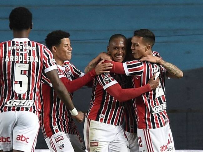 Sao Paulo ganó 3-1 en el Cilindro de Avellaneda y avanzó a la siguiente fase del torneo internacional. Foto: Getty Images
