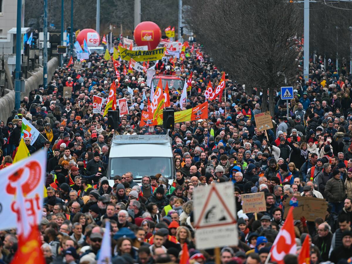 Sindicalista francés: “94% de la población dice: no queremos trabajar dos años más”
