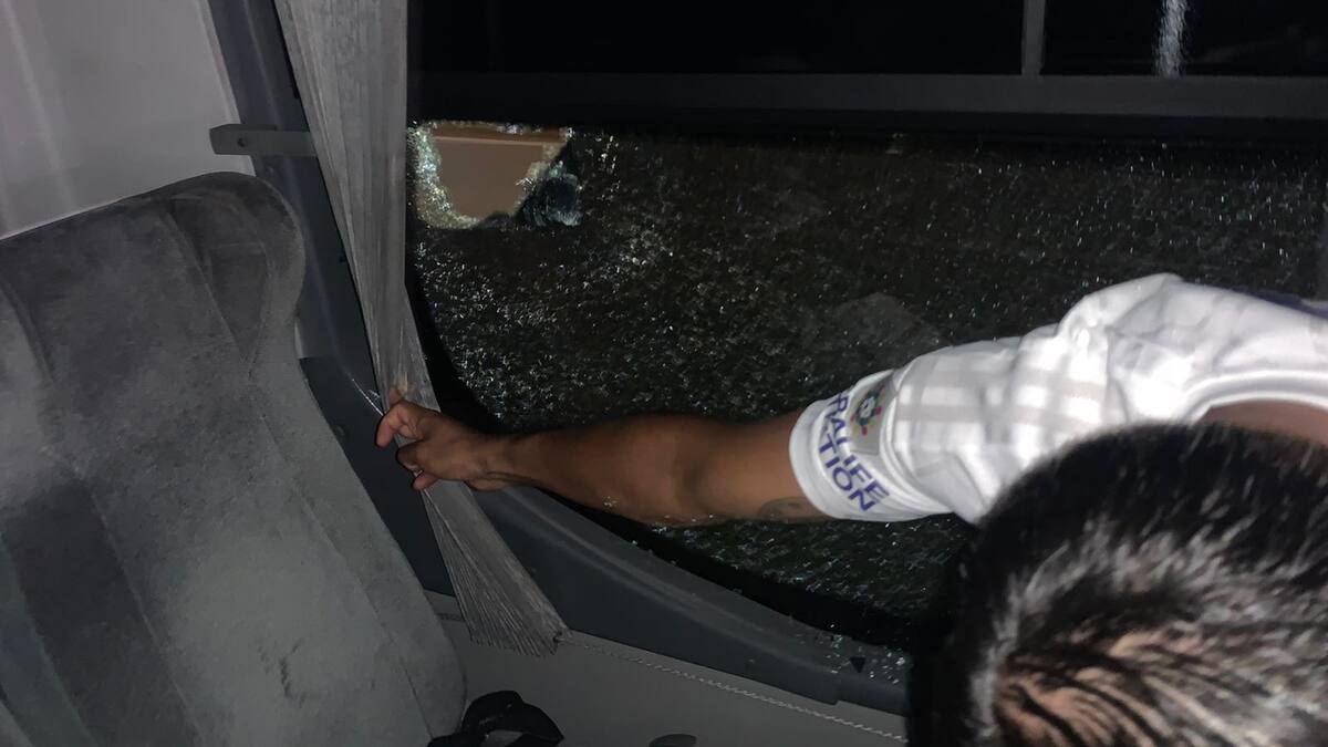 Bus de Millonarios fue atacado con piedras luego de incidente en Ibagué