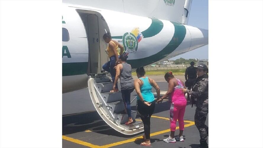 Fueron 28 mujeres las que fueron trasladadas este fin de semana de Cartagena a Ipiales. Foto: Cortesía