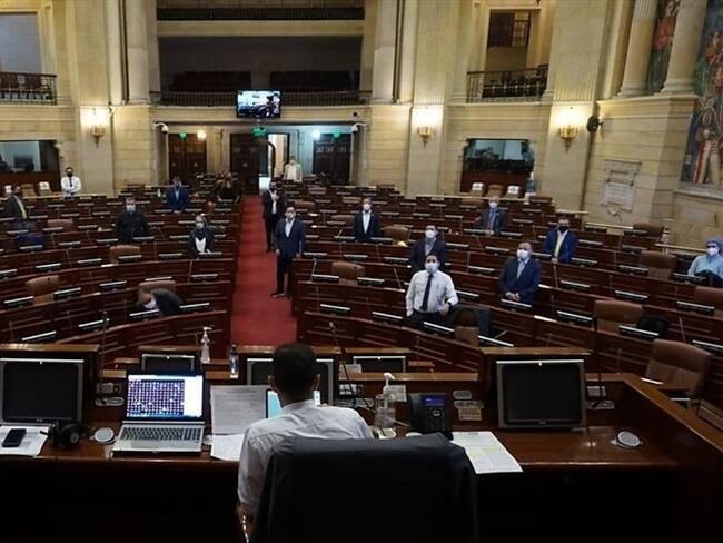 Senadores llegan a acuerdo para aprobar el proyecto de pago a plazo justo. Foto: Colprensa