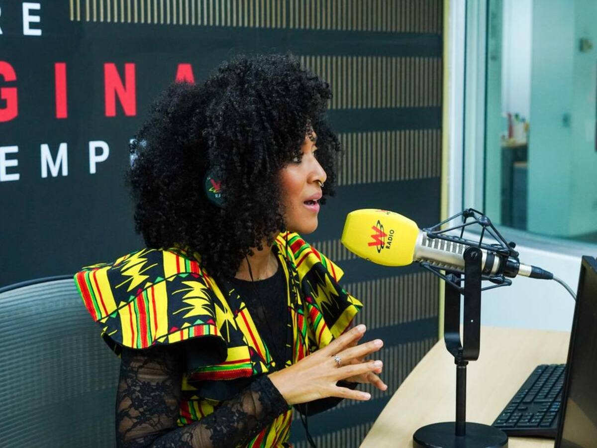 ¿Descolonizar un país? La periodista Edna Liliana Valencia explicó cómo cambió su visión de la vida