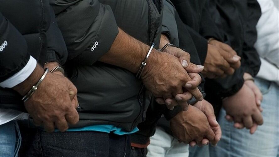 Capturados por trata de personas. Foto: Getty Images