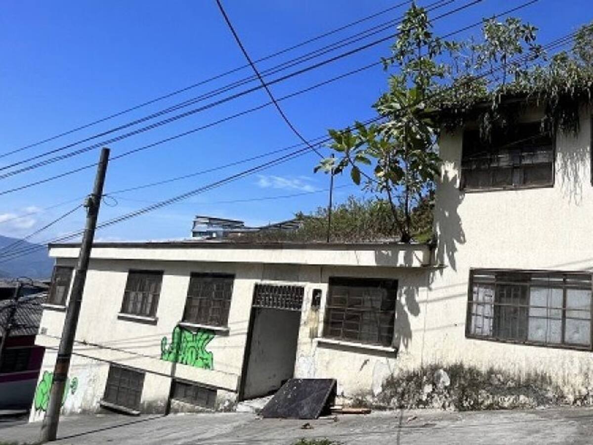 Los ciudadanos denuncian robos constantes en la sede de Assbasalud en el 20 de Julio