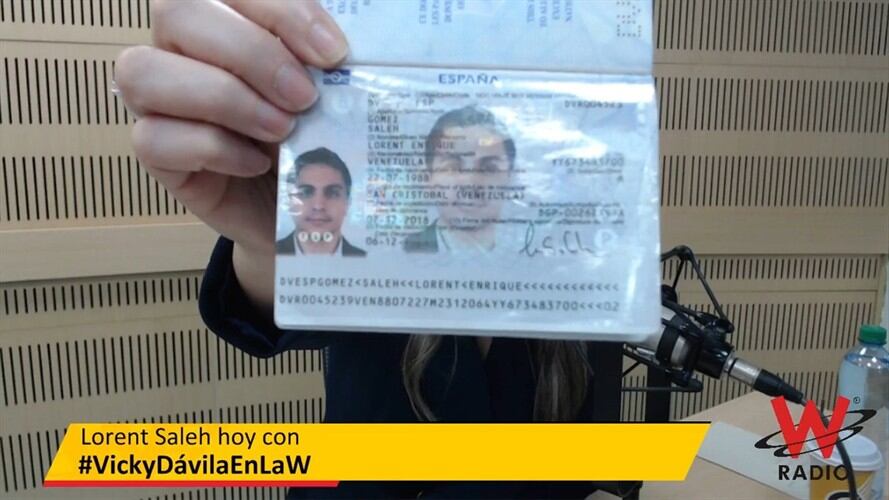 El pasaporte de Saleh le prohibe la entrada a su país. Foto: La WCon Vicky Dávila