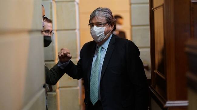 Acción popular contra Mindefensa. Foto: Colprensa