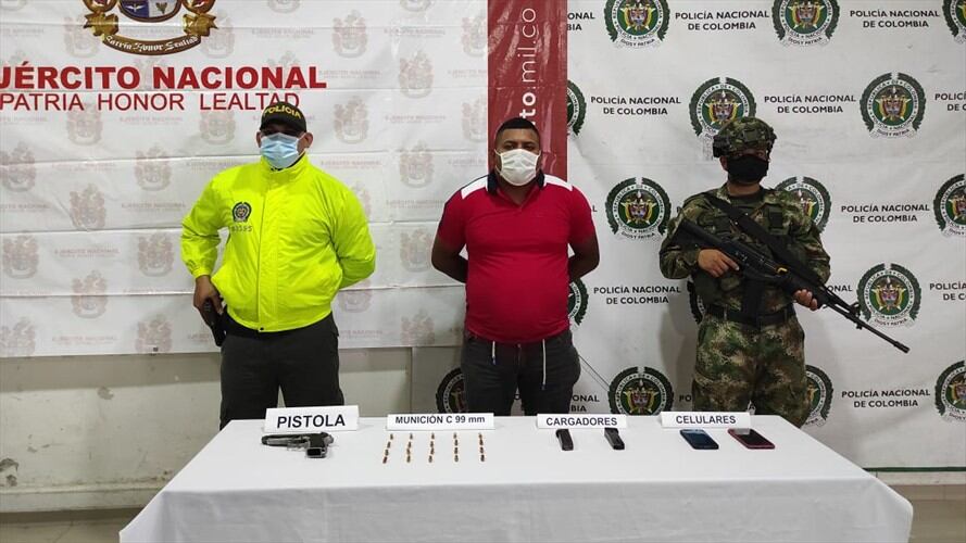 Capturan a un hombre señalado de ordenar homicidios en 5 municipios de Córdoba. Foto: Ejército.