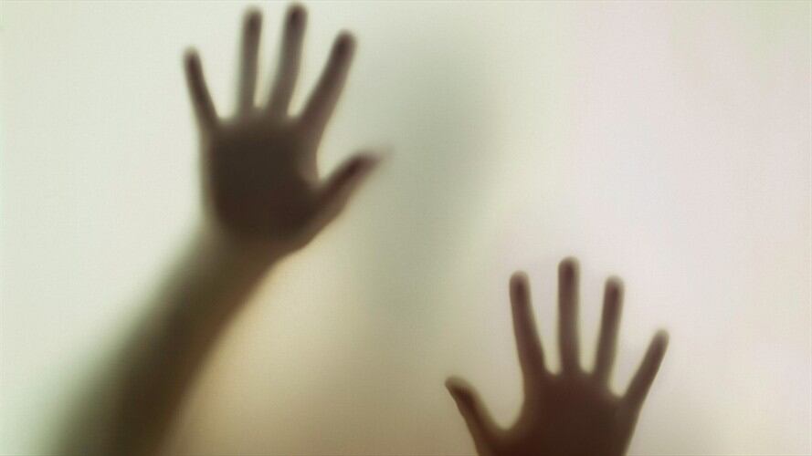 Las autoridades, además confirmaron que dentro de la vivienda de Matías B encontraron pósteres del célebre caníbal ficticio Hannibal Lecter, armas punzocortantes y artículos para hacer ritos satánicos. Foto: Getty Images