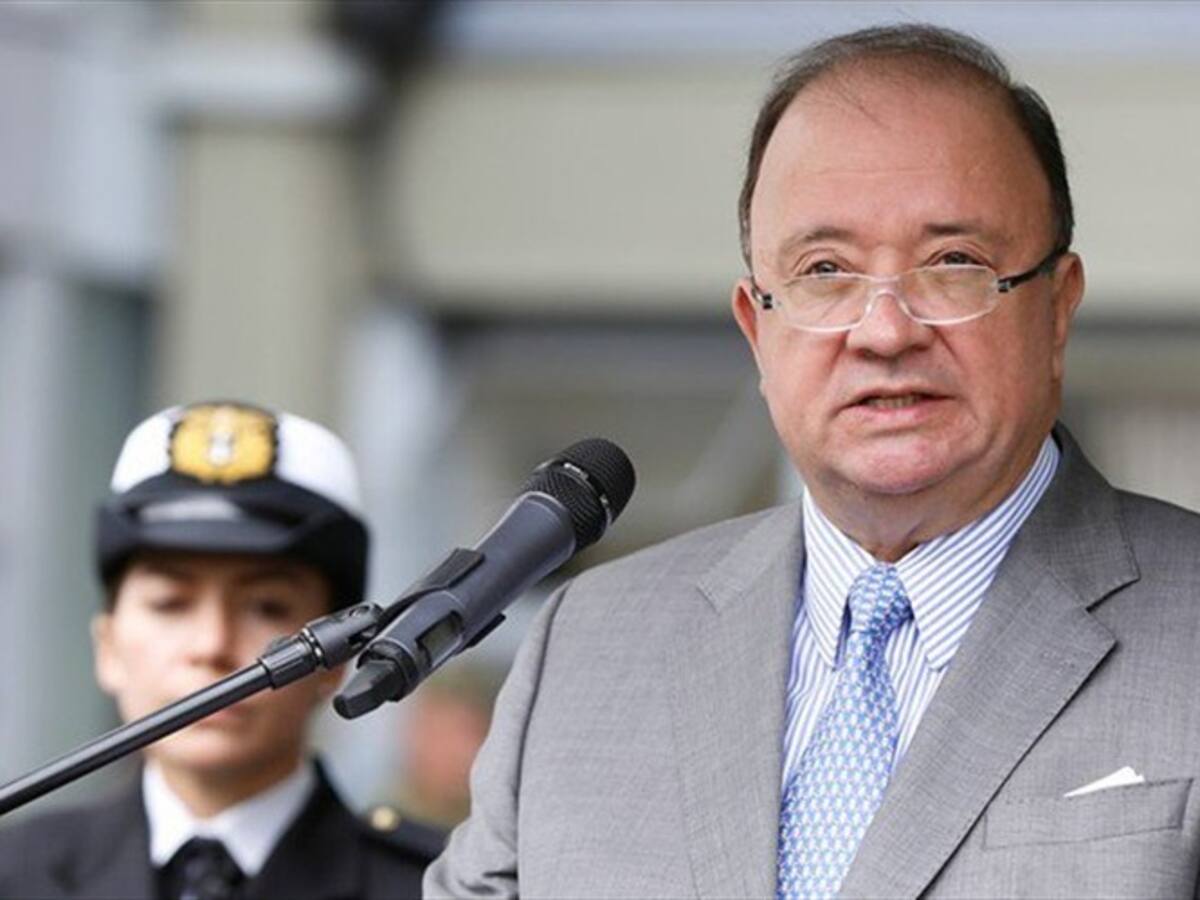 Mindefensa desestima crisis en las Fuerzas Militares por retiro de generales