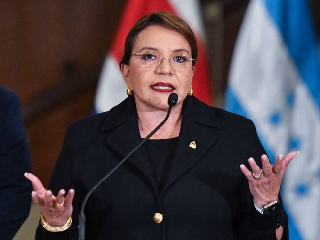 Presidenta pro tempore de la Comunidad de Estados Latinoamericanos y Caribeños (CELAC) y presidenta de Honduras, Xiomara Castro. Foto EZEQUIEL BECERRA/AFP vía Getty Images