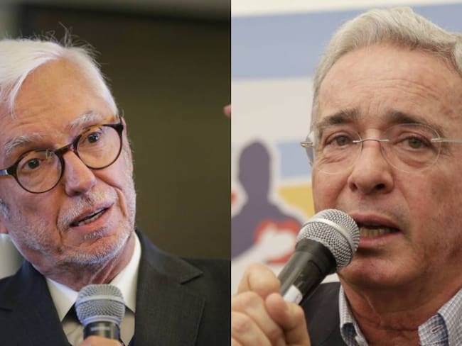 Exsenadorm Jorge Enrique Robledo y expresidente Álvaro Uribe. Fotos: Colprensa