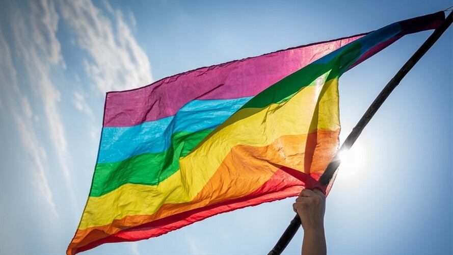 Juan Felipe Rivera de Colombia Diversa manifestó en Sigue La W que con la población trans hay muchas barreras porque es muy alto el impacto de la violencia.. Foto: Getty Images