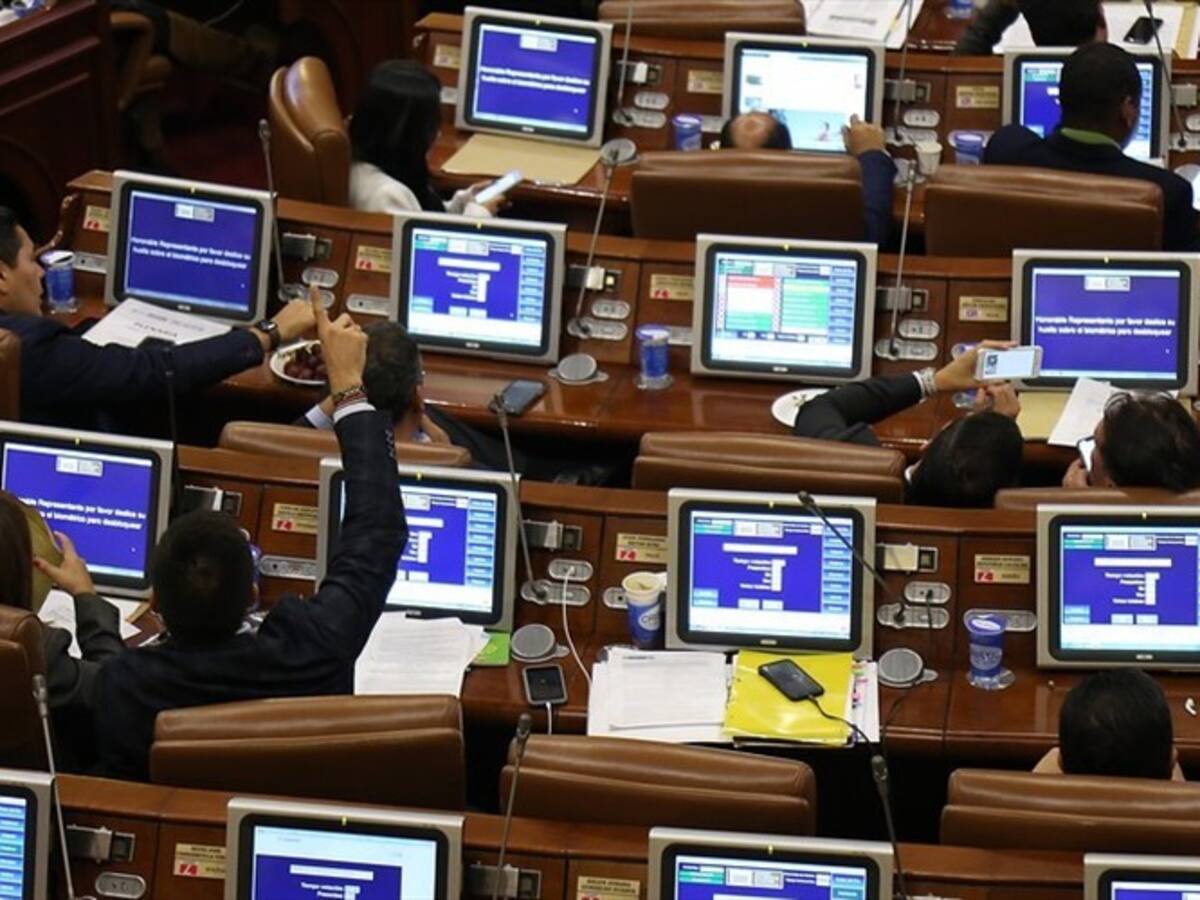 Las congresistas colombianas y los retos de las mujeres a nivel nacional