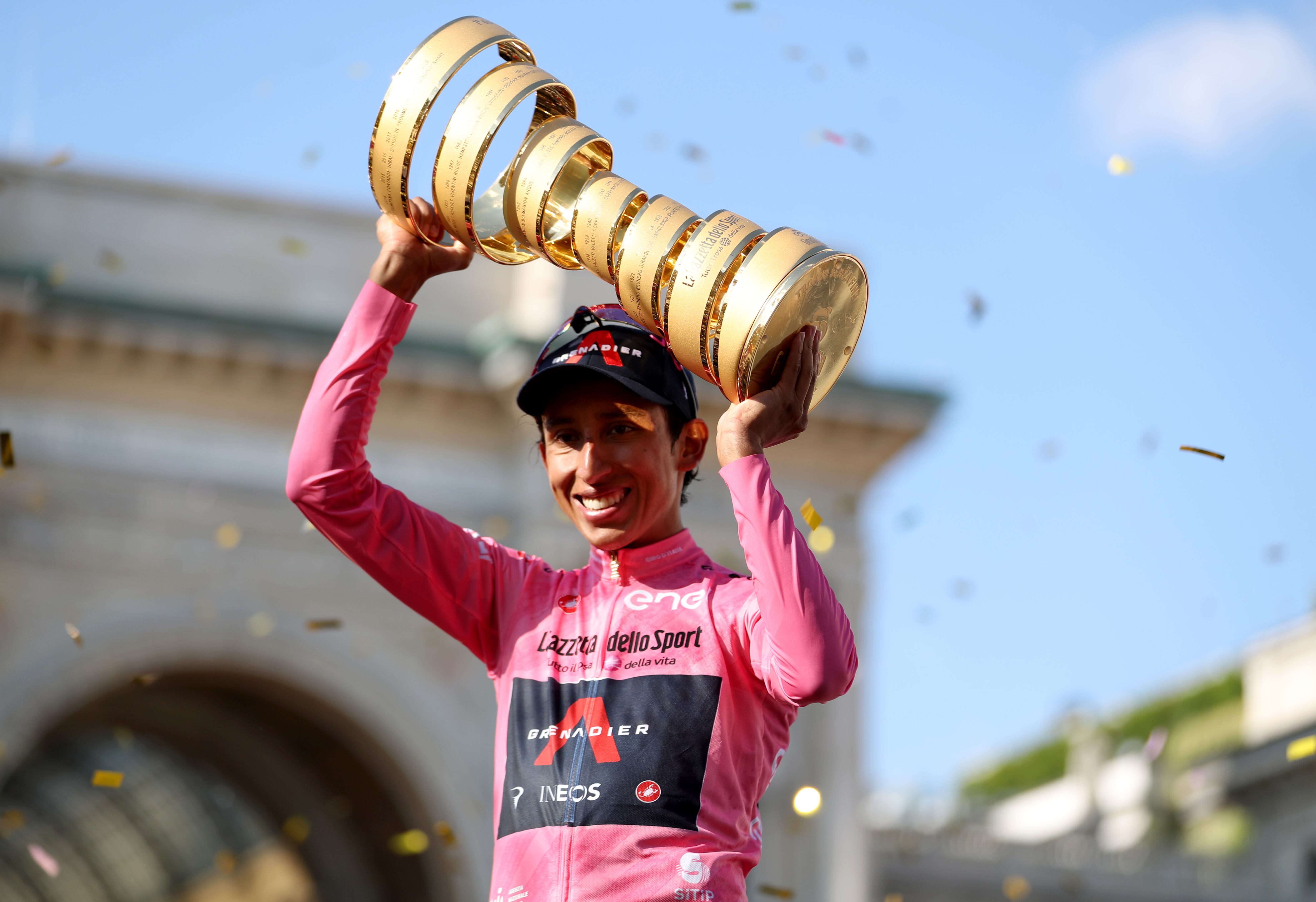 MILAN, ITALY - MAY 30: Egan Arley Bernal of Colombia and team Ineos-Grenadiers and leader of the general classification poses with the "Trofeo Senza Fine" at the end of the Giro during the 104th Giro d'Italia 2021, Stage 21  a 30,3 km stage from Senago to Milano/ @girodiitalia / #Giro / on May 30, 2021 in Milan, Italy. (Photo by Sara Cavallini/Getty Images)